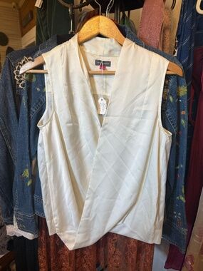 Vince Camuto Silky Top